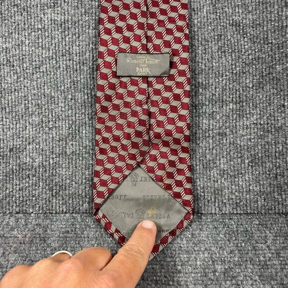 Robert Talbott for Park & Co. Tie 4"X57" Red Geometric AOP Hand Sewn Silk USA - Picture 3 of 10